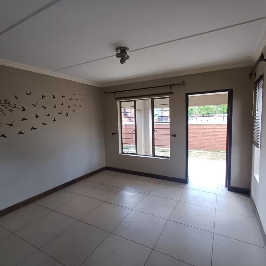 2 Bedroom Property for Sale in Andeon Gauteng