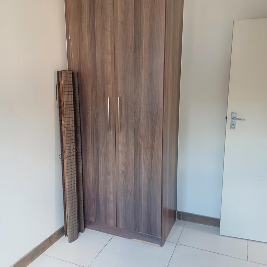 2 Bedroom Property for Sale in Andeon Gauteng