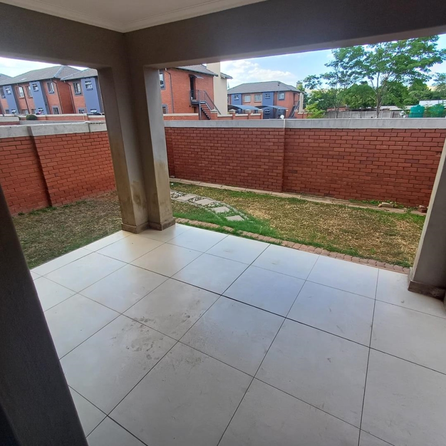 2 Bedroom Property for Sale in Andeon Gauteng