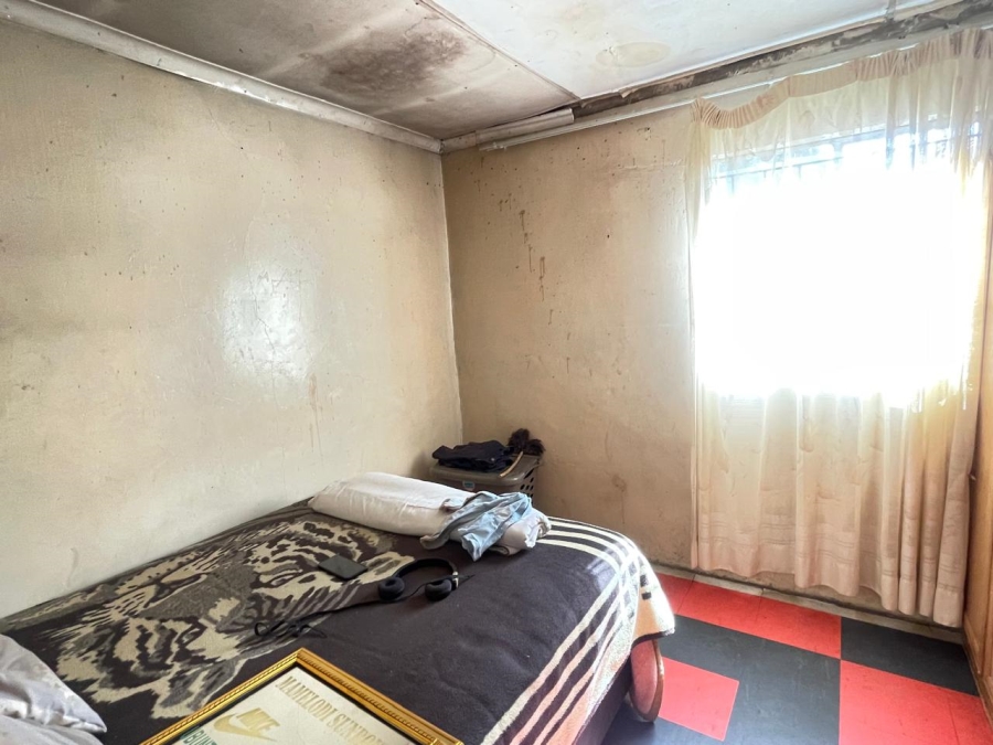 2 Bedroom Property for Sale in Tokoza Gauteng