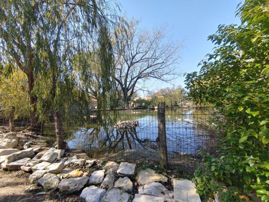 10 Bedroom Property for Sale in Homelands Gauteng