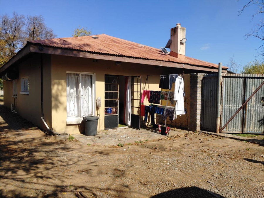 10 Bedroom Property for Sale in Homelands Gauteng