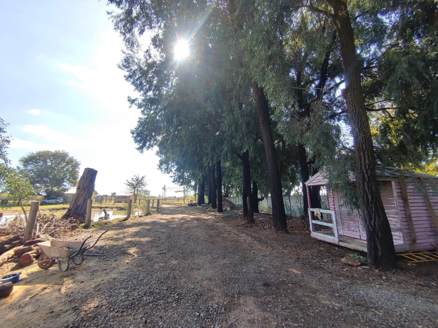 10 Bedroom Property for Sale in Homelands Gauteng