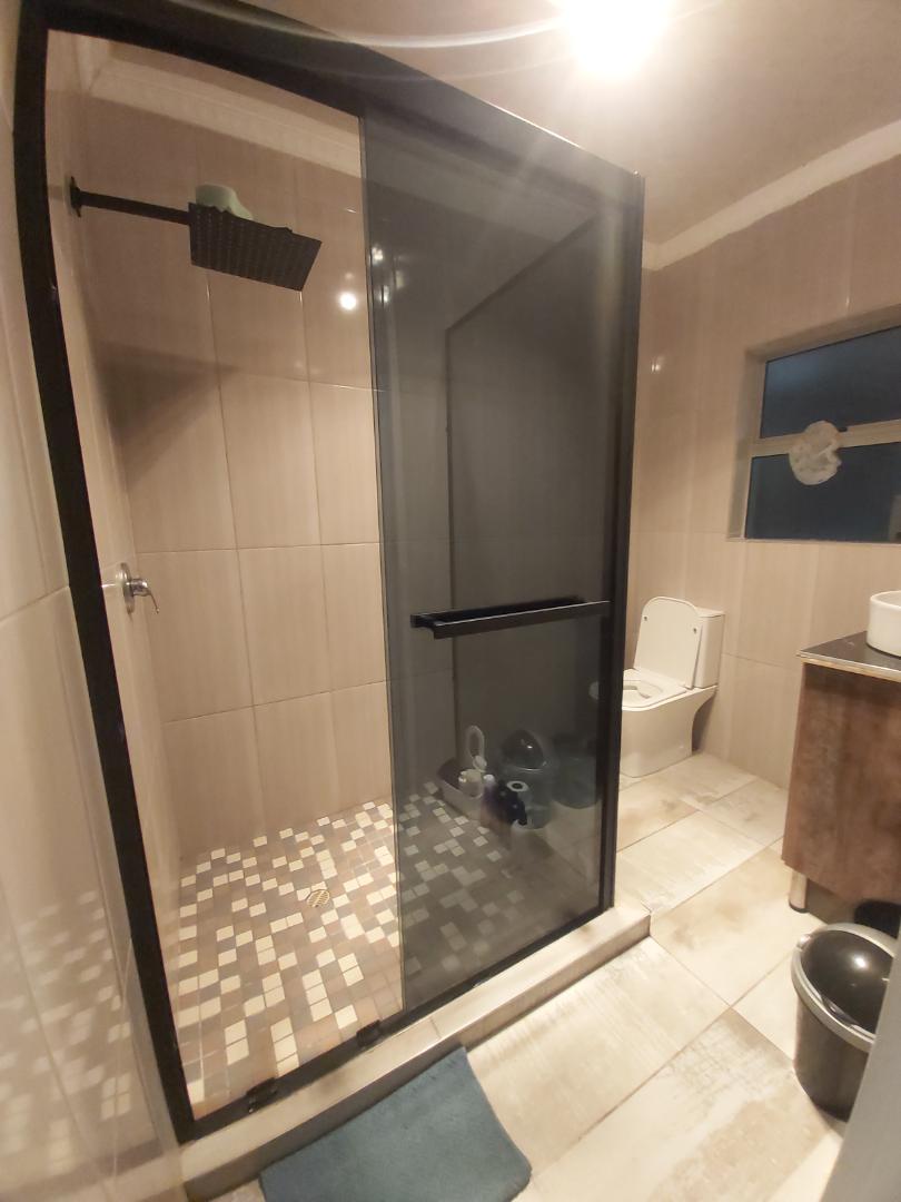 5 Bedroom Property for Sale in Bakerton Gauteng
