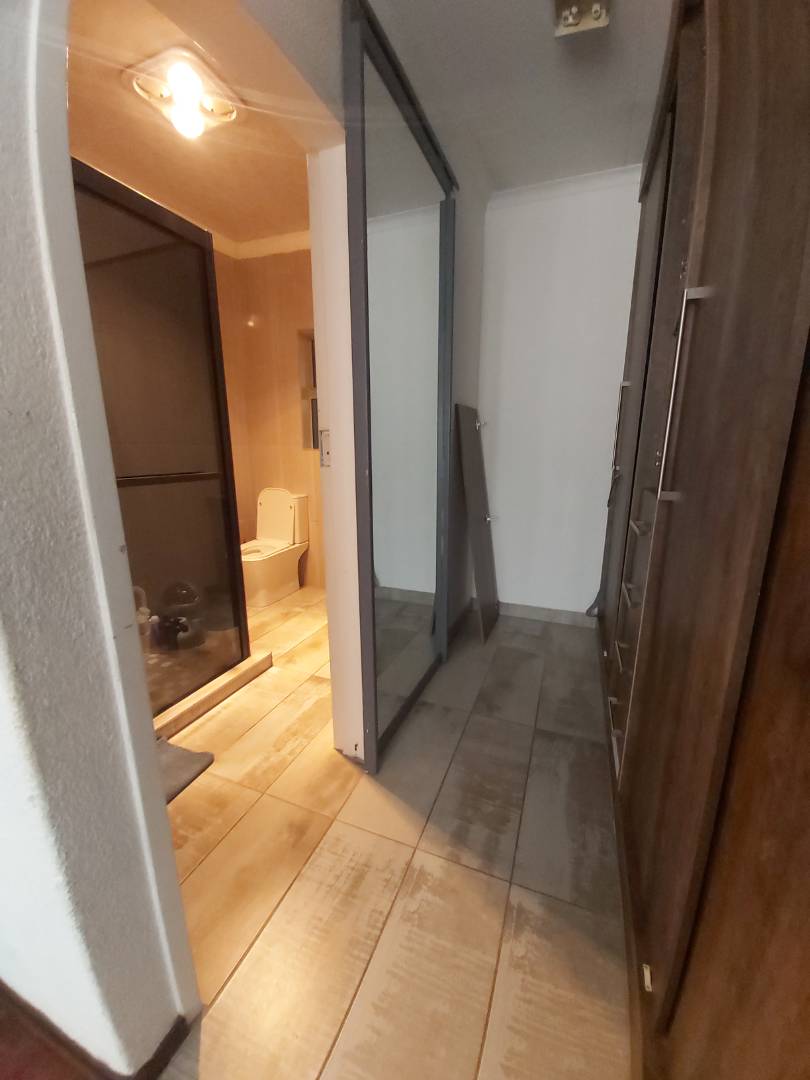 5 Bedroom Property for Sale in Bakerton Gauteng