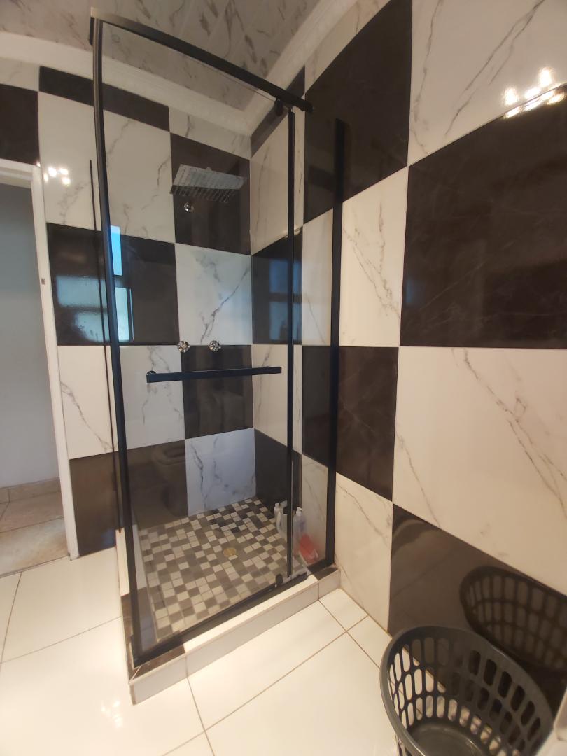 5 Bedroom Property for Sale in Bakerton Gauteng