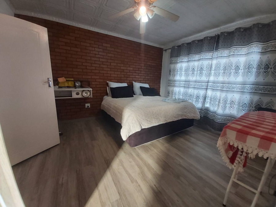 5 Bedroom Property for Sale in Bakerton Gauteng