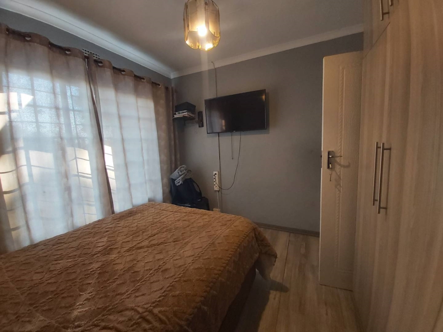 5 Bedroom Property for Sale in Bakerton Gauteng