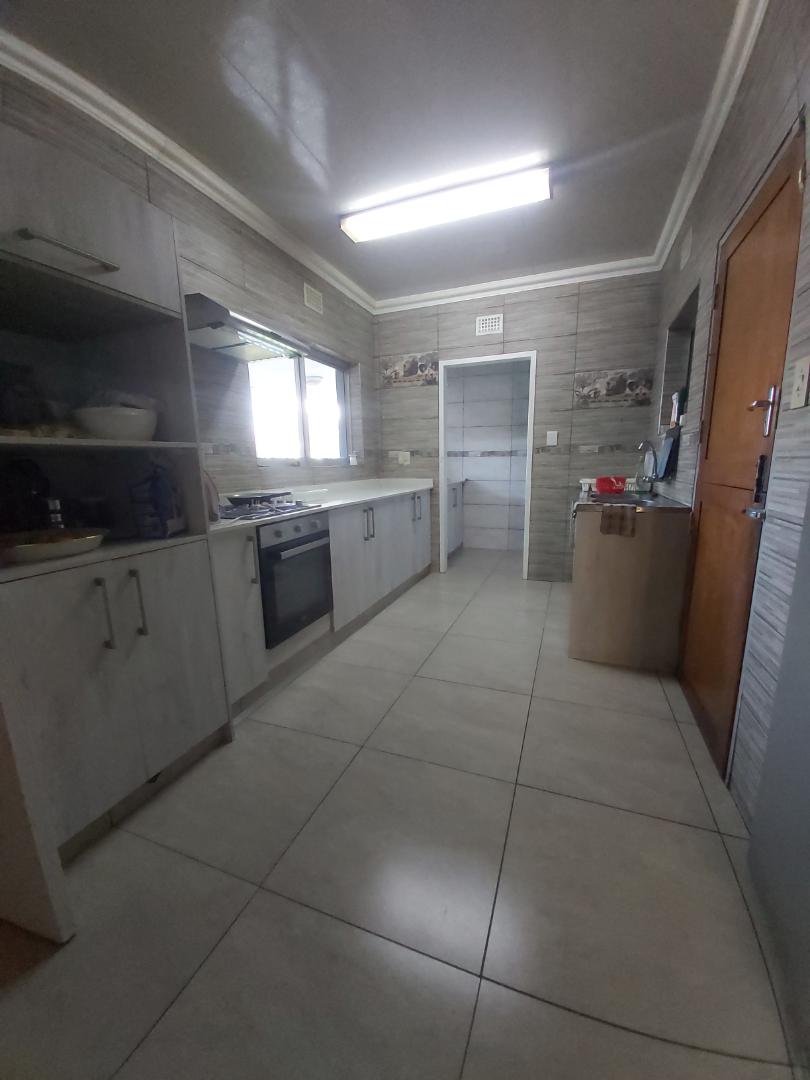 5 Bedroom Property for Sale in Bakerton Gauteng