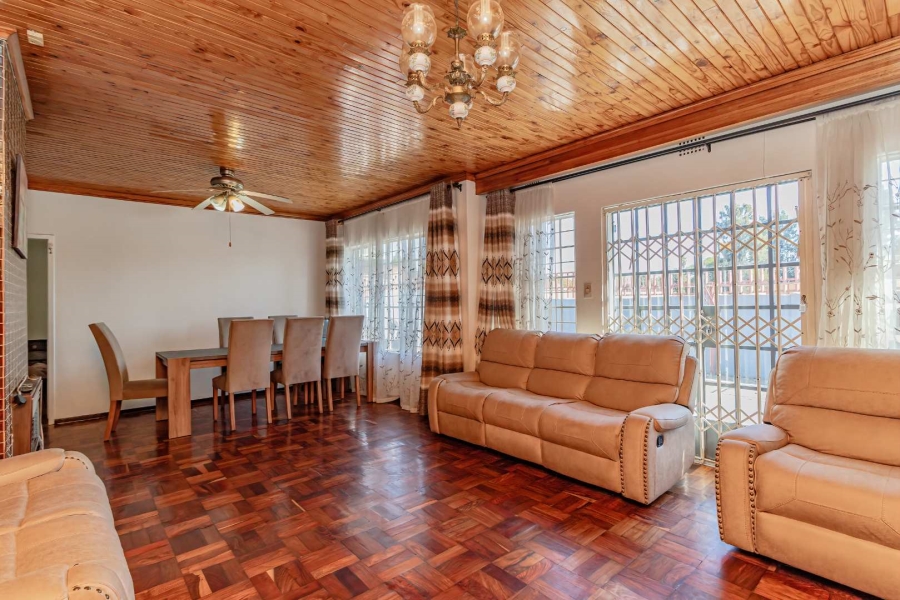 5 Bedroom Property for Sale in Bakerton Gauteng