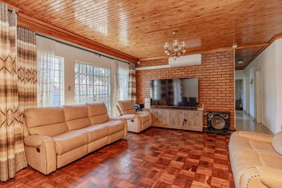5 Bedroom Property for Sale in Bakerton Gauteng