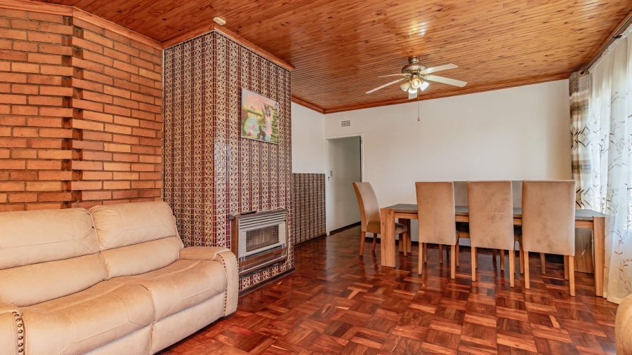 5 Bedroom Property for Sale in Bakerton Gauteng