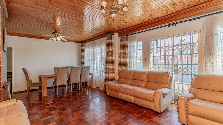 5 Bedroom Property for Sale in Bakerton Gauteng