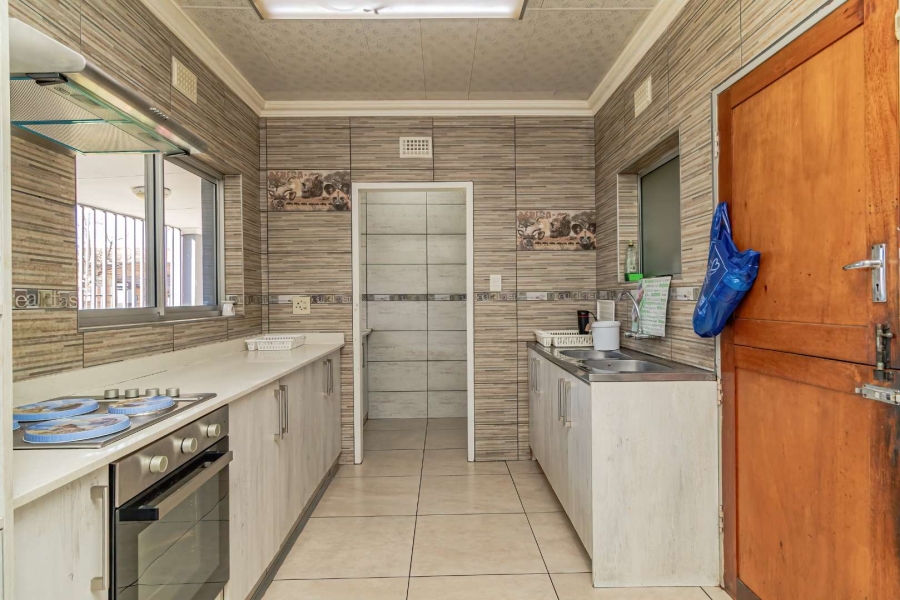 5 Bedroom Property for Sale in Bakerton Gauteng