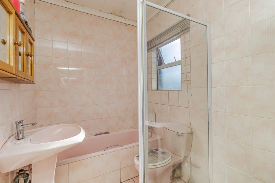 5 Bedroom Property for Sale in Bakerton Gauteng