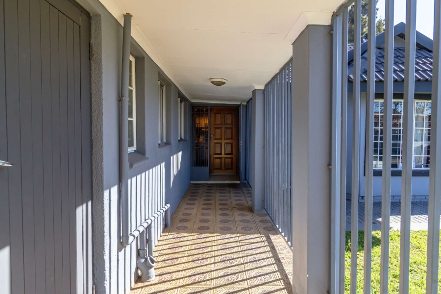 5 Bedroom Property for Sale in Bakerton Gauteng