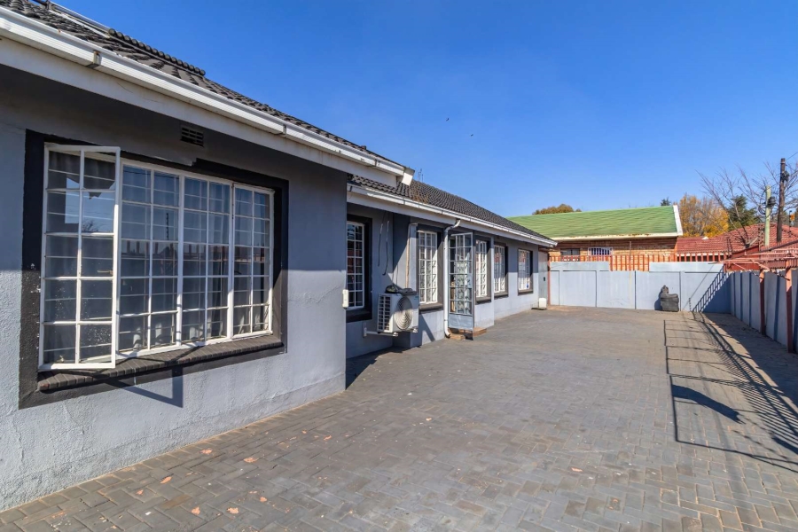 5 Bedroom Property for Sale in Bakerton Gauteng