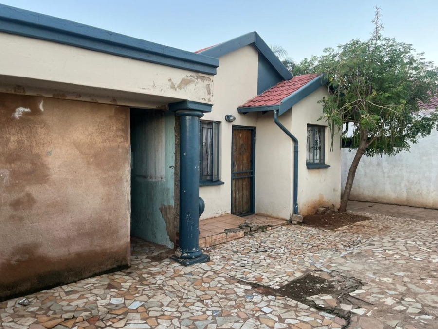 2 Bedroom Property for Sale in Mamelodi Gauteng