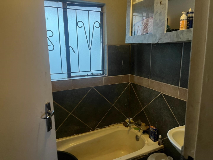 2 Bedroom Property for Sale in Mamelodi Gauteng