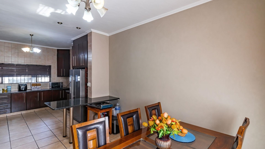 4 Bedroom Property for Sale in Amberfield Gauteng