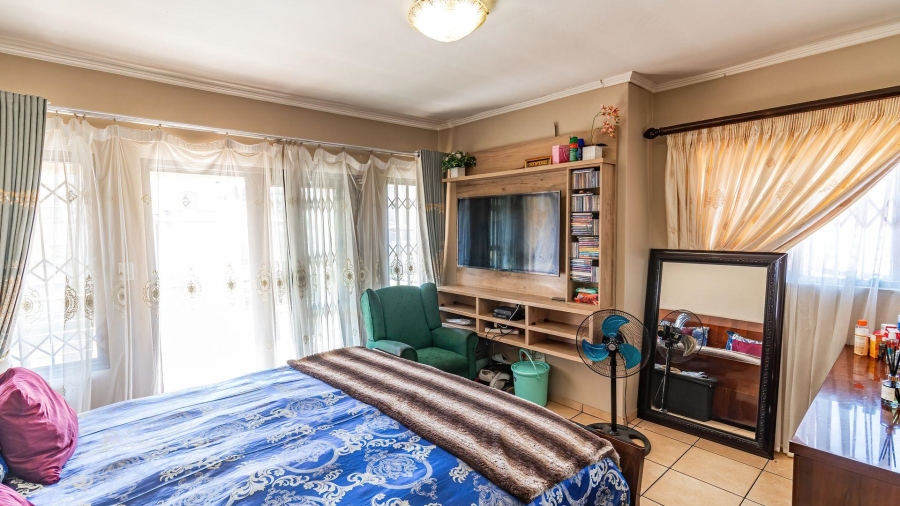 4 Bedroom Property for Sale in Amberfield Gauteng