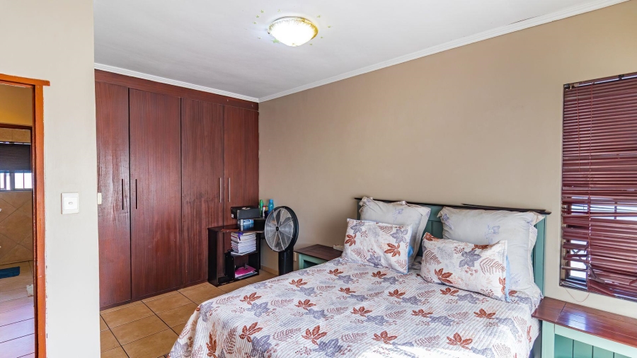 4 Bedroom Property for Sale in Amberfield Gauteng