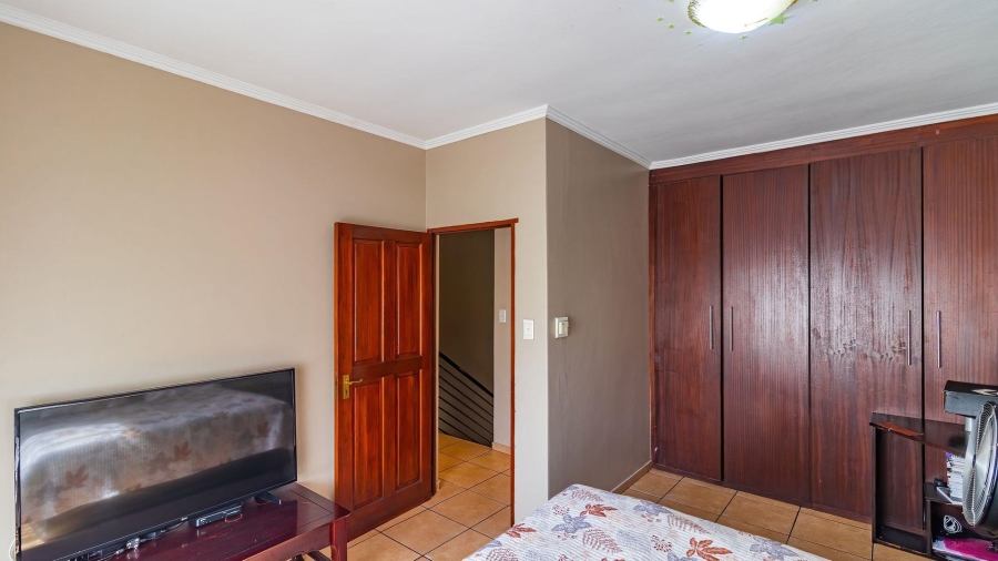 4 Bedroom Property for Sale in Amberfield Gauteng