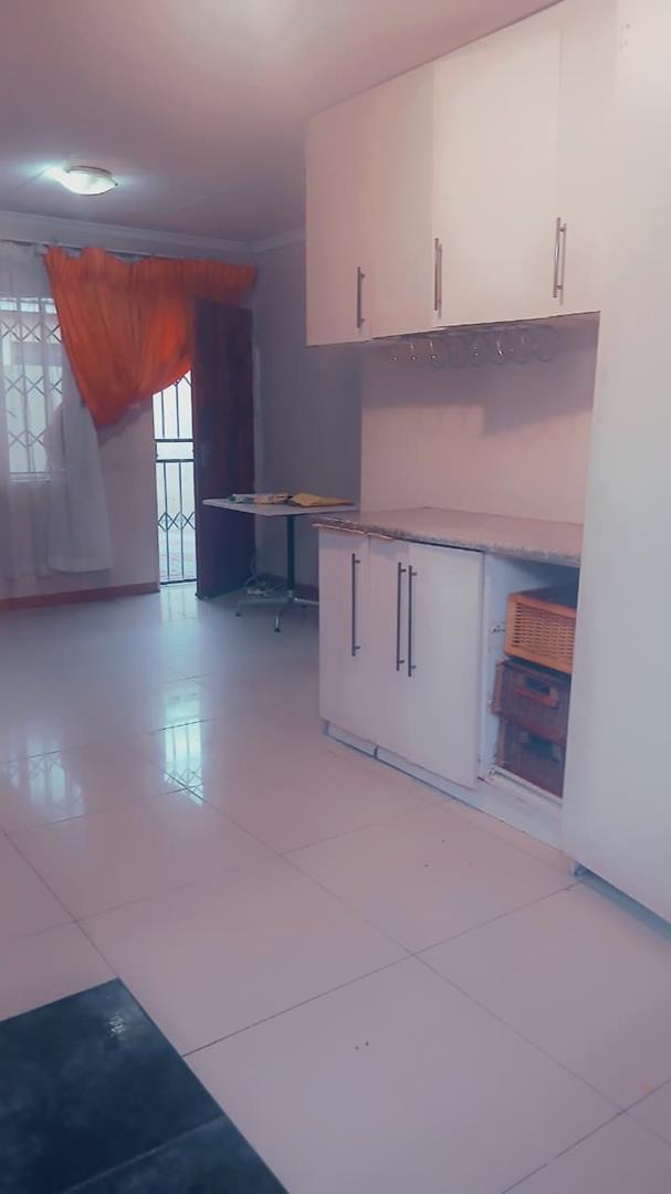3 Bedroom Property for Sale in Windmill Park Gauteng