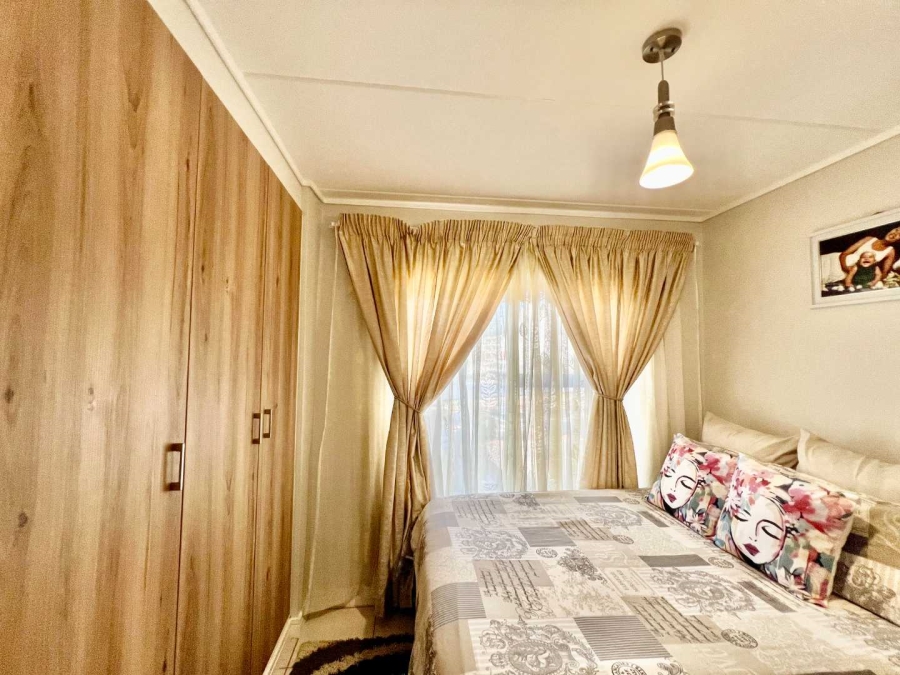 2 Bedroom Property for Sale in Linbro Park Gauteng