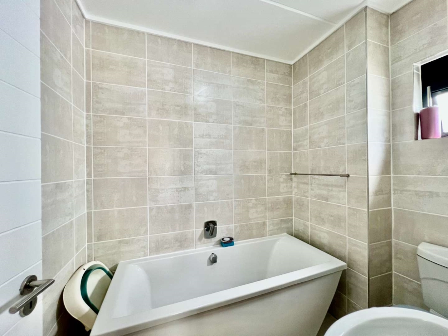 2 Bedroom Property for Sale in Linbro Park Gauteng