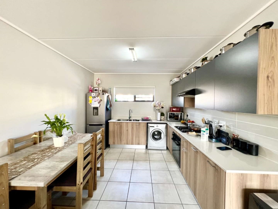 2 Bedroom Property for Sale in Linbro Park Gauteng