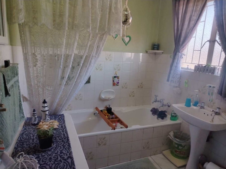2 Bedroom Property for Sale in Birchleigh Gauteng