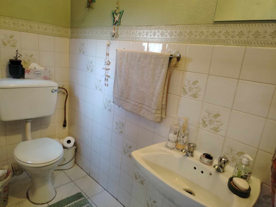 2 Bedroom Property for Sale in Birchleigh Gauteng