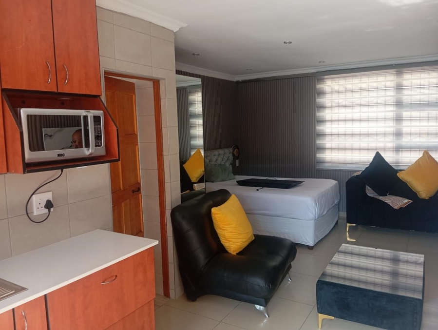 To Let 1 Bedroom Property for Rent in Kensington Gauteng