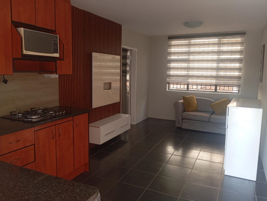 To Let 1 Bedroom Property for Rent in Kensington Gauteng