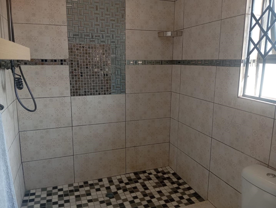 To Let 1 Bedroom Property for Rent in Kensington Gauteng