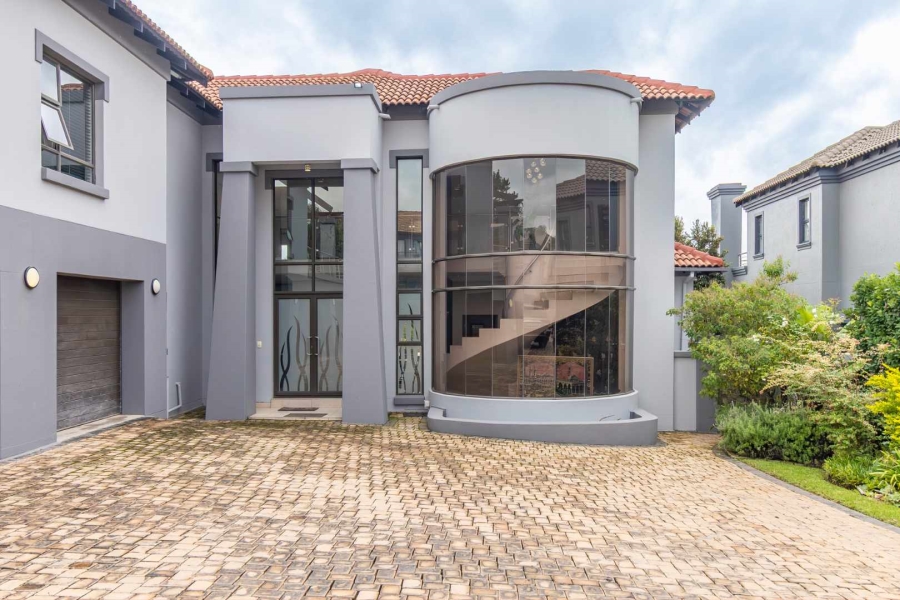 6 Bedroom Property for Sale in Blue Valley Golf Estate Gauteng