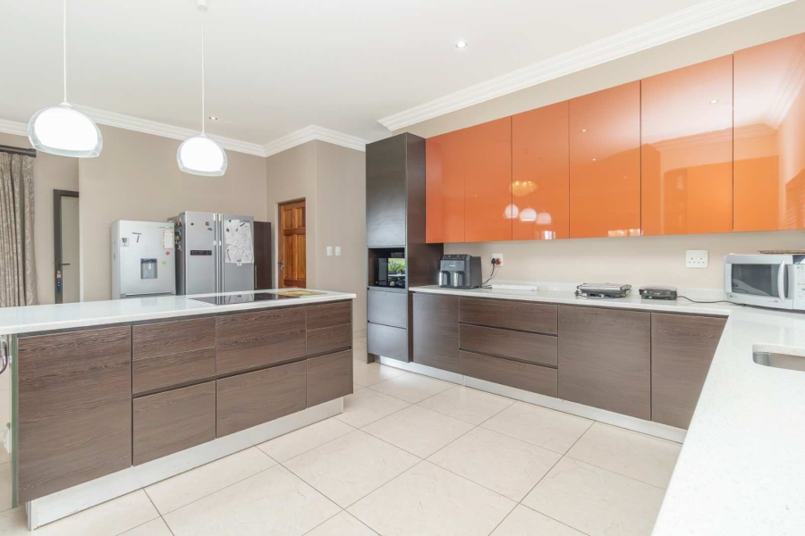 6 Bedroom Property for Sale in Blue Valley Golf Estate Gauteng