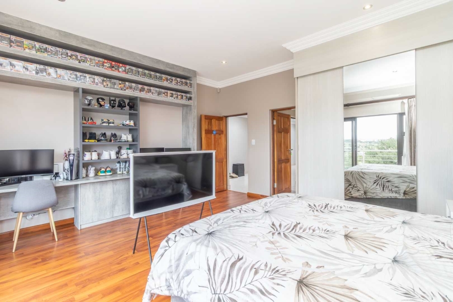 6 Bedroom Property for Sale in Blue Valley Golf Estate Gauteng