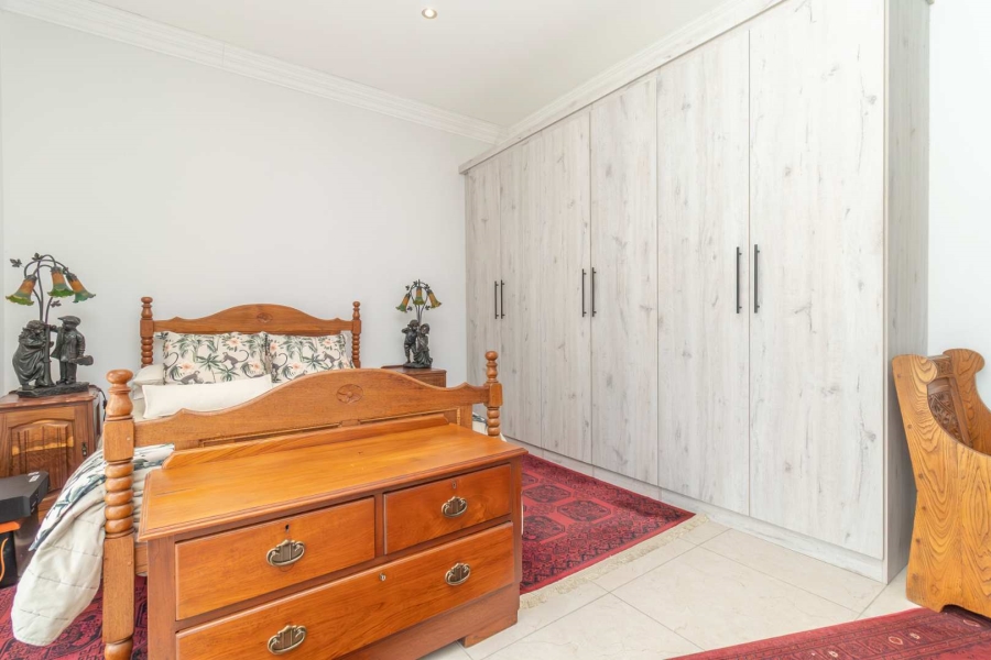 6 Bedroom Property for Sale in Blue Valley Golf Estate Gauteng