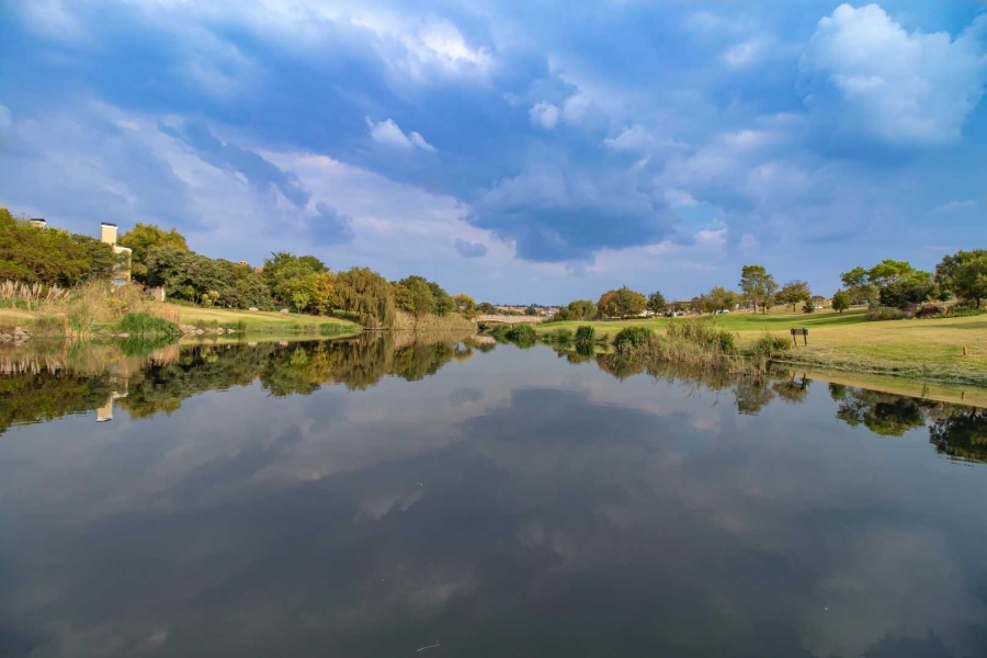 6 Bedroom Property for Sale in Blue Valley Golf Estate Gauteng