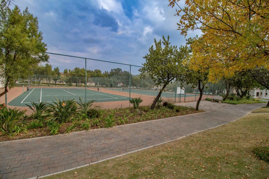 6 Bedroom Property for Sale in Blue Valley Golf Estate Gauteng