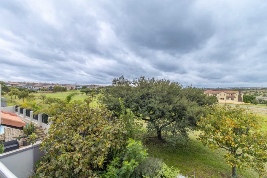 6 Bedroom Property for Sale in Blue Valley Golf Estate Gauteng