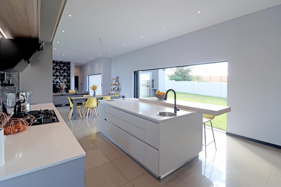 4 Bedroom Property for Sale in Blue Valley Golf Estate Gauteng