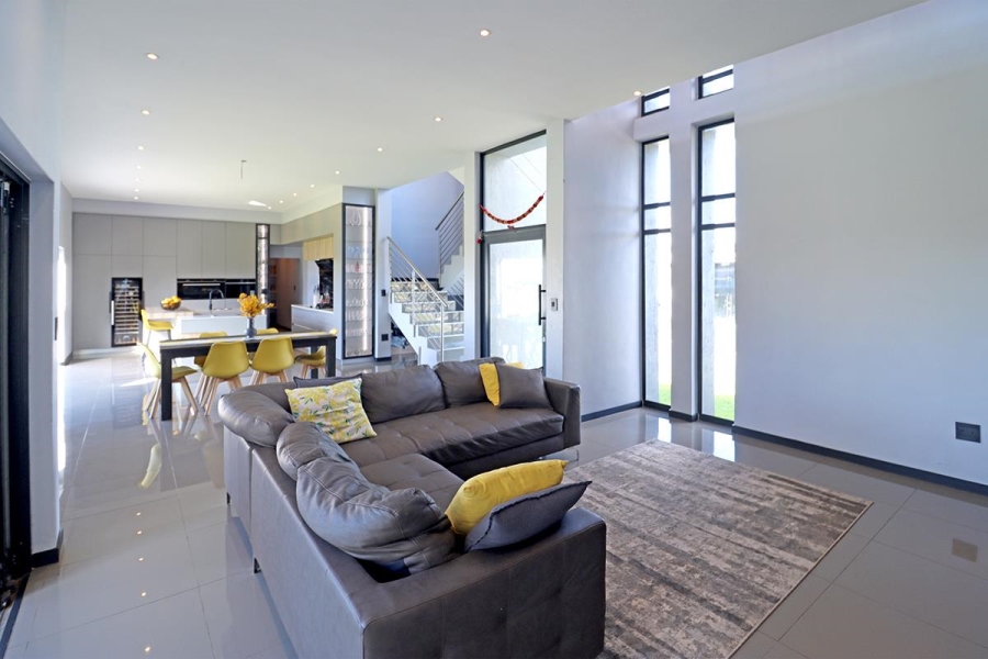 4 Bedroom Property for Sale in Blue Valley Golf Estate Gauteng