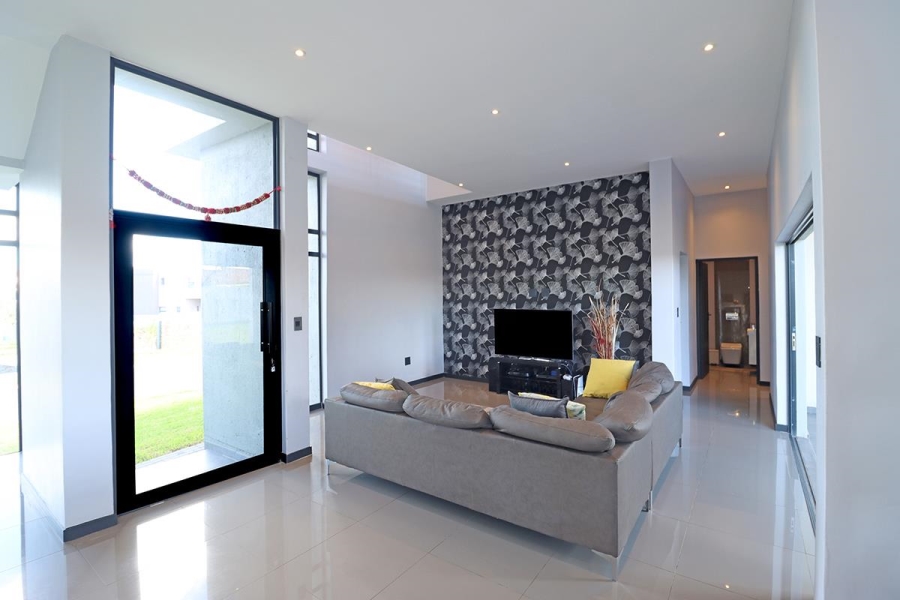 4 Bedroom Property for Sale in Blue Valley Golf Estate Gauteng
