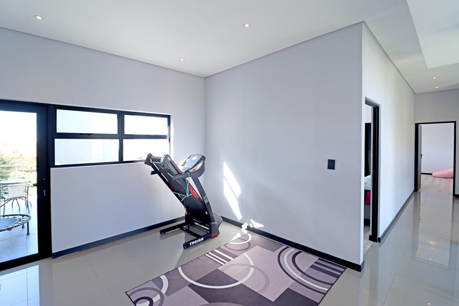 4 Bedroom Property for Sale in Blue Valley Golf Estate Gauteng