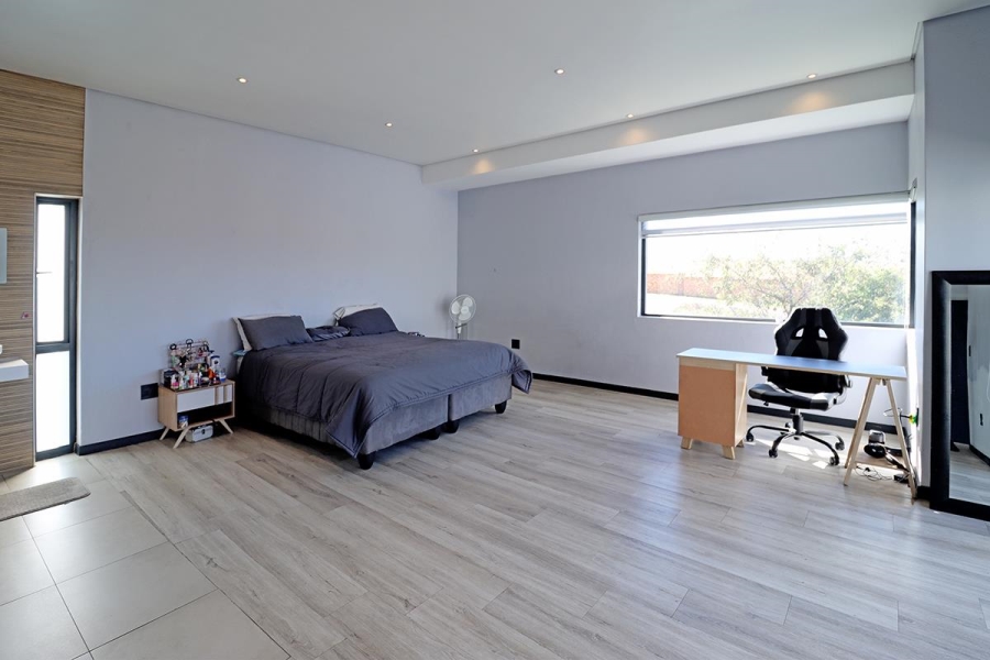 4 Bedroom Property for Sale in Blue Valley Golf Estate Gauteng