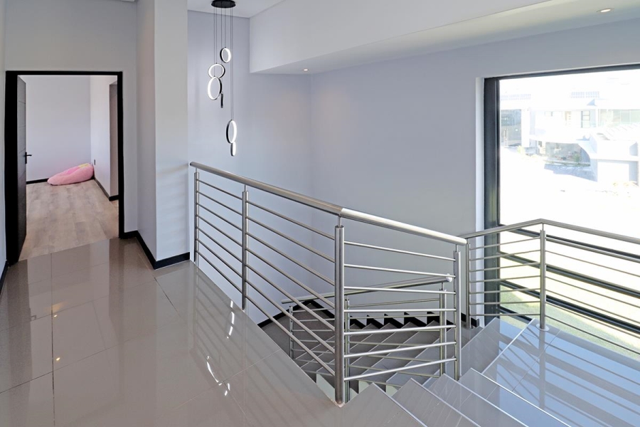 4 Bedroom Property for Sale in Blue Valley Golf Estate Gauteng
