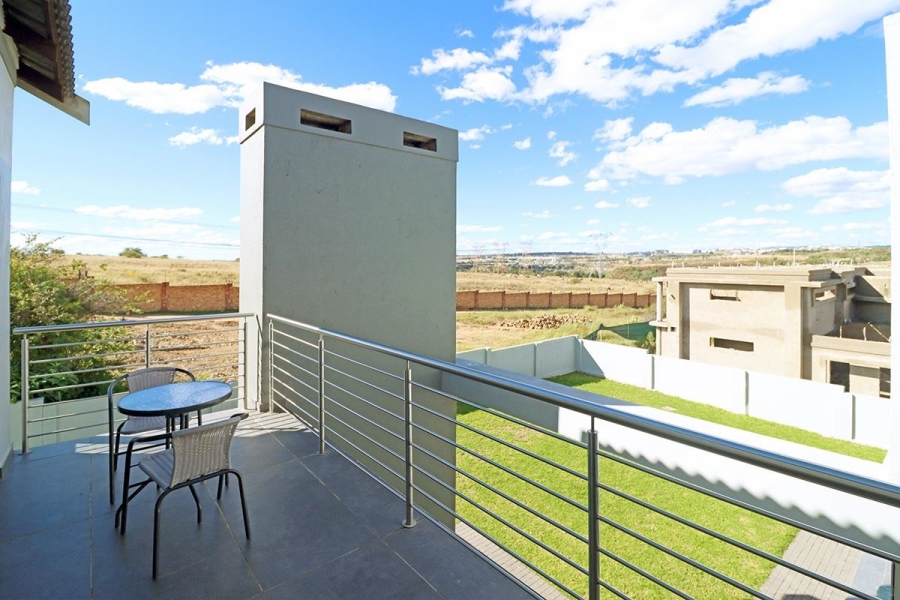 4 Bedroom Property for Sale in Blue Valley Golf Estate Gauteng